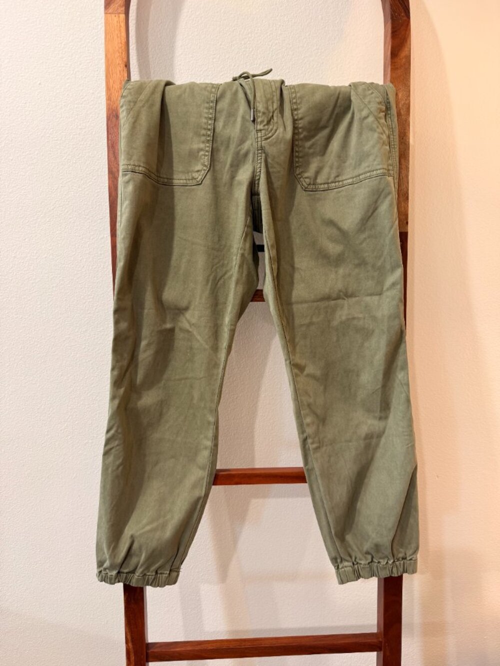 AE Stretch High-Waisted Jegging Jogger - Size 12 Short